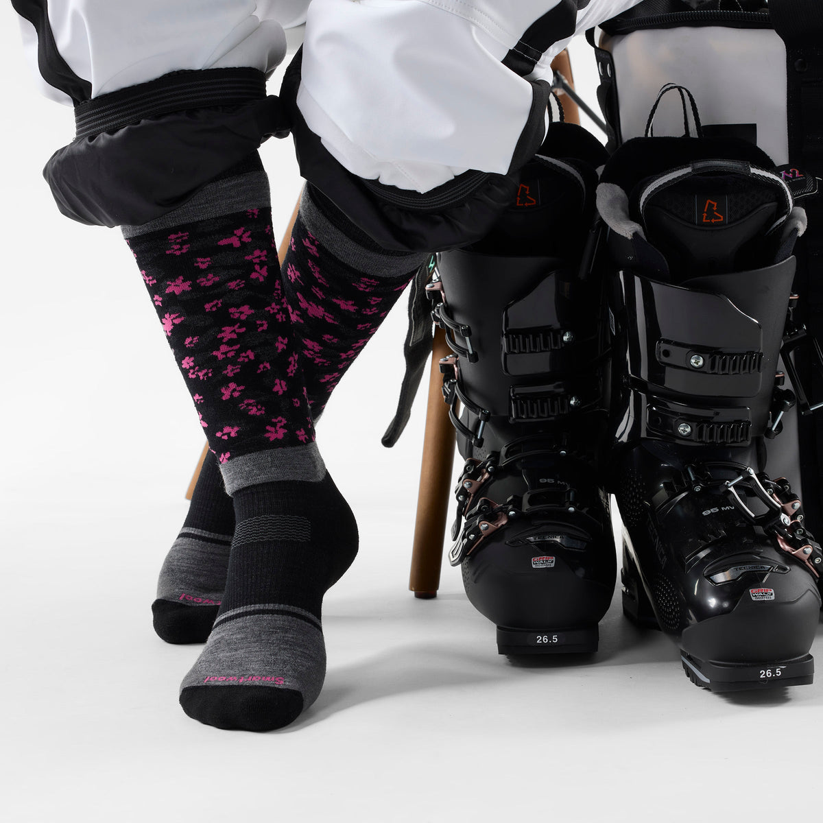 Women's Snowboard Wild Blossom Over the Calf Socks