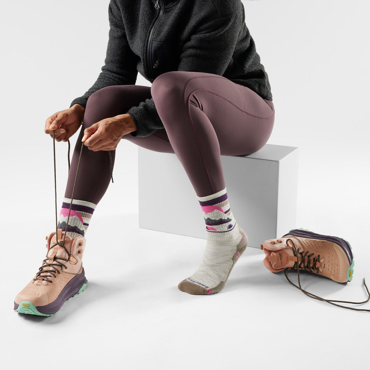 Women's Hike Mountain Moon Crew Socks