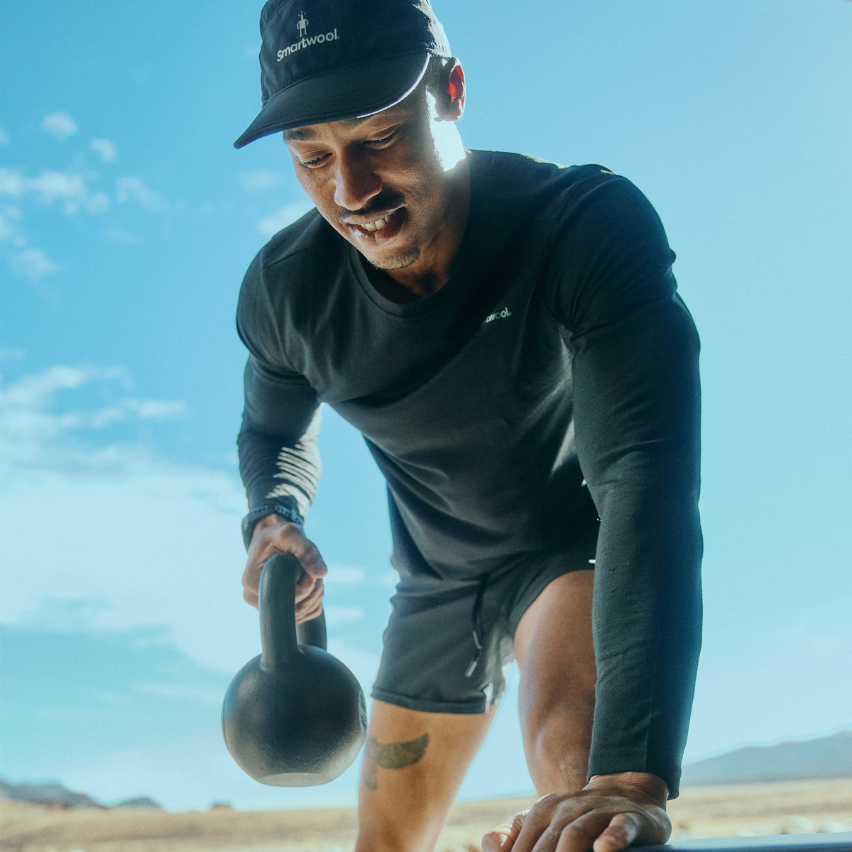 Men's Summit Quest Active Long Sleeve Graphic Tee
